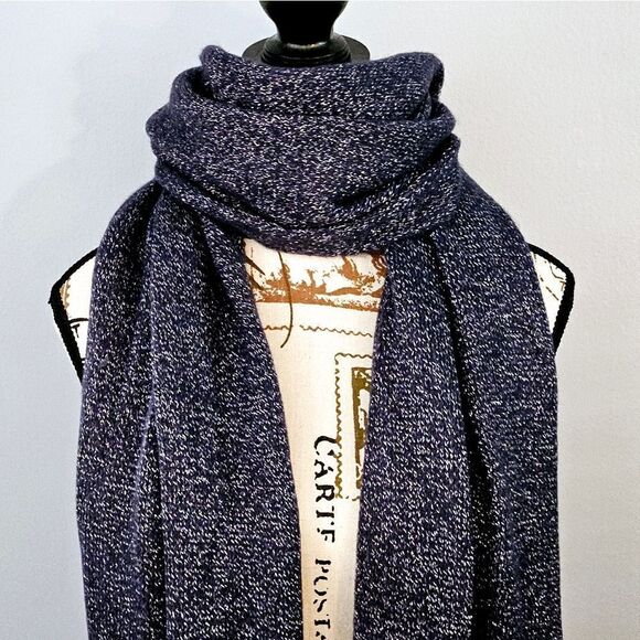 Vince Camuto scarf/wrap, NWT, Navy with white and shimmer. Oversized - Picture 2 of 3